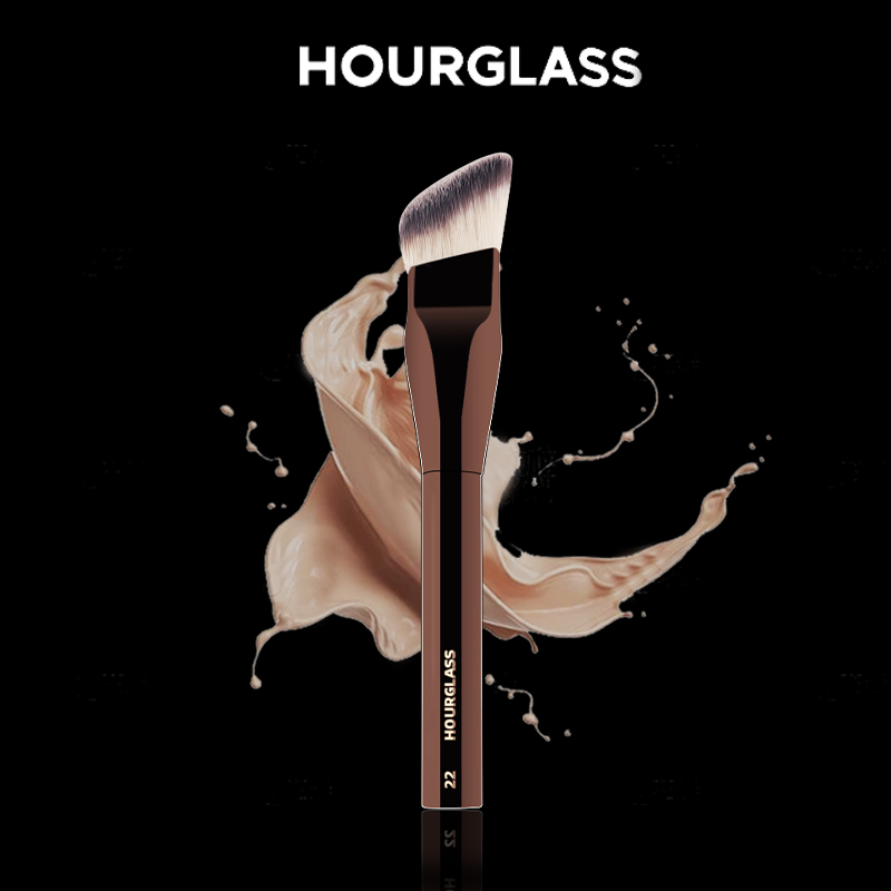 Huda Beauty Makeup Brush Set - Угловые кисти для жидкой основы HOURGLASS,