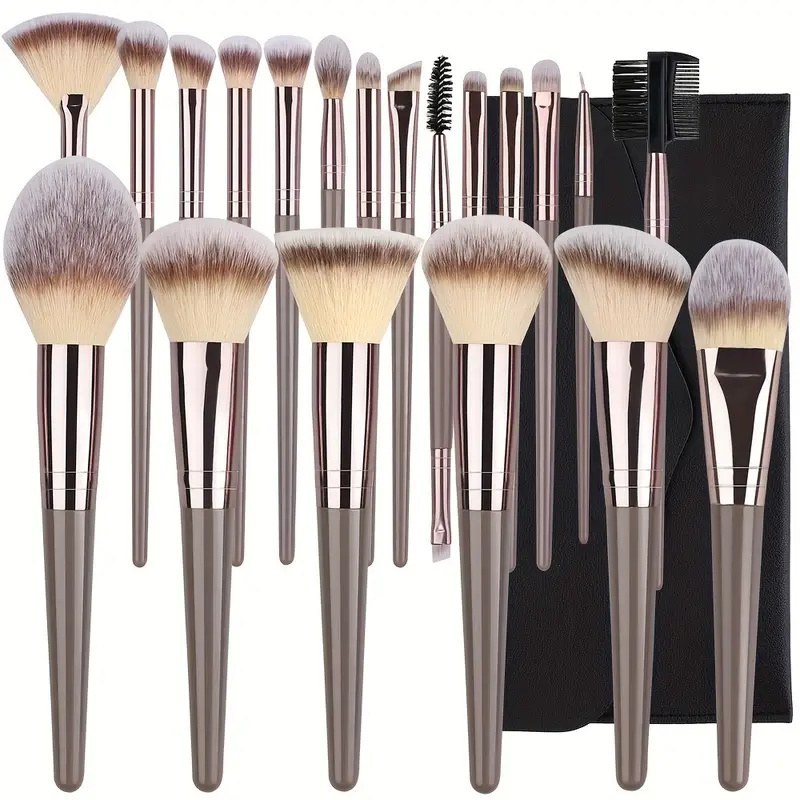 Набор кистей для макияжа (10-2 – обзор и цена Huda Beauty Makeup Brush Set