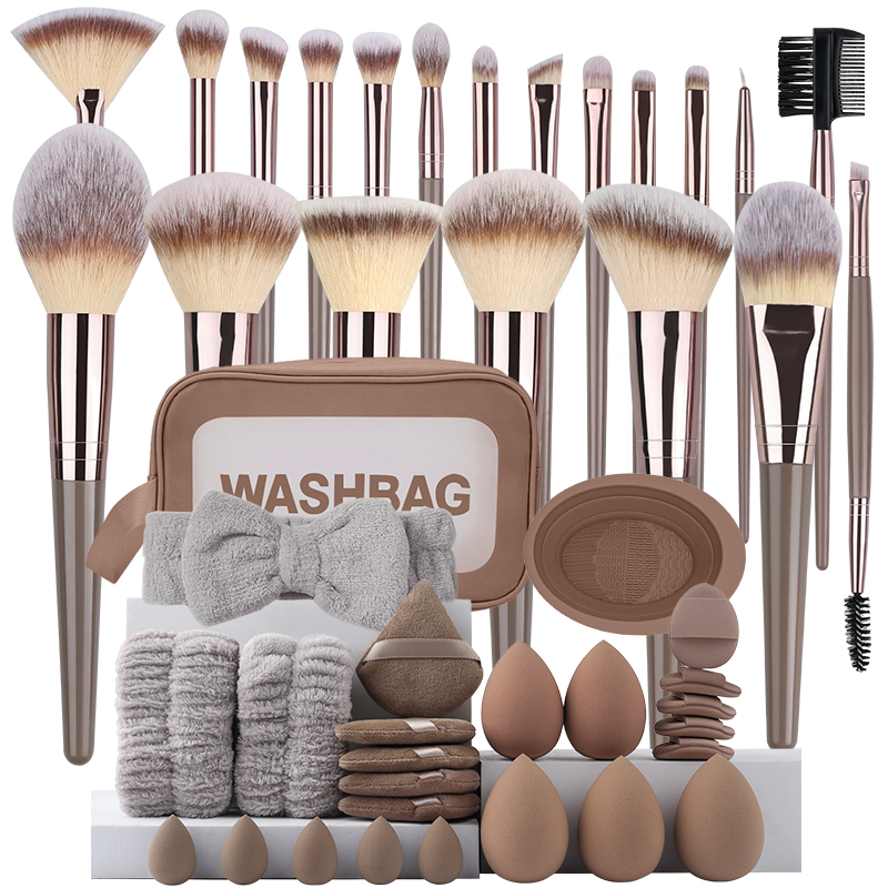 Профессиональный набор кистей  – обзор и цена Huda Beauty Makeup Brush Set